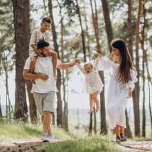 Apie planus didinti išmokas tėvams: pinigais žmonių nepapirksime