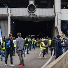 Per protestus Prancūzijoje nukentėjo apie 50 žmonių