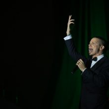 Scenoje Valentino dieną atšventę K. Krysko ir J. Milius pateko į kuriozinę situaciją