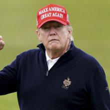 D. Trumpas apie karą Ukrainoje: per 24 valandas tas karas bus išspręstas, jis bus baigtas