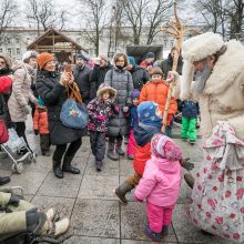 Puošnioji eglė į sostinę atviliojo net šešis Kalėdų Senelius 