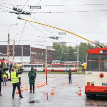 Sostinės viešojo transporto vairuotojai varžėsi meistriškumo varžybose