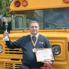 Sostinės viešojo transporto vairuotojai varžėsi meistriškumo varžybose