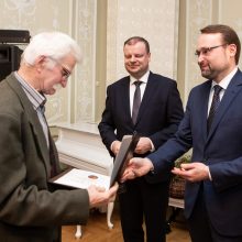 Kūrėjams H. Gudavičiui ir A. Černiauskui įteikta J. Basanavičiaus premija