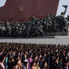 Šiaurės Korėja švenčia režimo svarbiausią dieną – šalies įkūrėjo gimtadienį