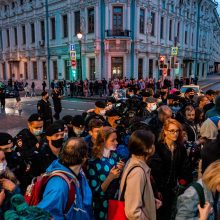 Baltarusiai nepaisė milicijos smurto – tęsė protestus prieš A. Lukašenką