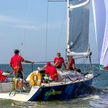 Įspūdingi vaizdai ir įtempta kova: Klaipėdoje startavo 52-oji „Kuršių marių regata“