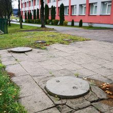 Vagys vėl siautėja Klaipėdoje: šįkart rado grobį mokyklos kieme
