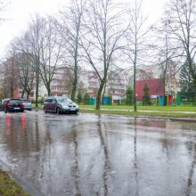 Klaipėdą skandino lietus: po gausesnių kritulių patvino Reikjaviko gatvė