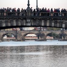 Žmonių jūra Prahoje plūsta atsisveikinti su šlagerių žvaigžde K. Gottu