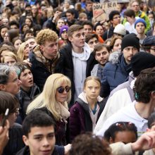 Artėjant forumui Davose, G. Thunberg prisijungė prie masinio protesto Šveicarijoje