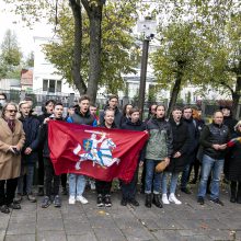 Gimimo dienos proga V. Landsbergis sulaukė netikėtos choro „Ąžuoliukas“ staigmenos