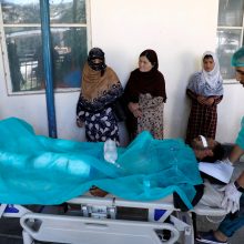 Kabule netoli JAV ambasados nugriaudėjo sprogimas: žuvo dešimtys žmonių