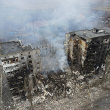 Karas Ukrainoje: Rusijos pajėgoms atakuojant Černihivą žuvo 33 žmonės