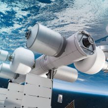 „Blue Origin“ ketina iki dešimtmečio pabaigos į orbitą paleisti privačią kosminę stotį