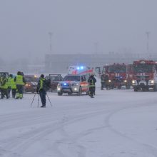 Vilniaus oro uoste – pratybos imituojant avarinį lėktuvo nusileidimą