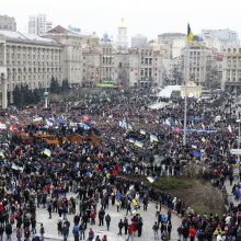Protesto akcija Kijevo Nepriklausomybės aikštėje peraugo į visuotinį streiką