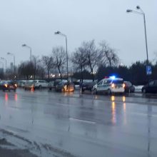 Prie Kauno oro uosto – spūstys dėl avarijos