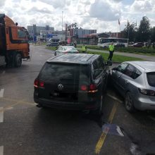 Avaringa diena Kaune: nuo aplamdyto estų automobilio iki masinės avarijos