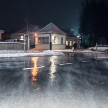 Apie situaciją Žaliakalnyje: „Kauno vandenys“ lieja čiuožyklą po atviru dangumi?