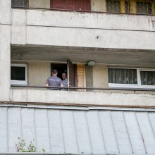 Pavojingi radiniai Kaune: vienas – ant daugiabučio stogo, kitas – Nemune 