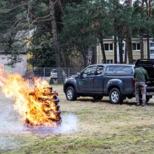 Miškininkai pristatė naujuosius automobilius: nedidelius gaisrus gesins greičiau