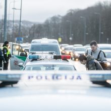 Ankstų rytą – spūstys ir gausios neatsakingų vairuotojų ieškojusių pareigūnų pajėgos