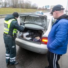 Ankstų rytą – spūstys ir gausios neatsakingų vairuotojų ieškojusių pareigūnų pajėgos