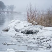 Grėsmė tolsta: Neryje vanduo nebekyla, potvynio nenusimato