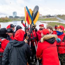 Dvylika savanorių baidarėmis keliaus iš Vilniaus į Nidą