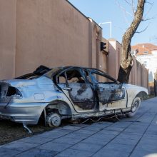 Už sudaužyto BMW padegimą – į teisiamųjų suolą