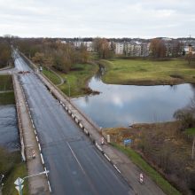 Žinių dėl galimybės atverti tiltą lengvosioms mašinoms Kėdainių meras laukia penktadienį