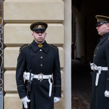 V. Landsbergis: žmonija velnėja, moka žmogėdroms pinigus, kad karas tęstųsi 