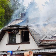 Ugnis įsisuko į gruziniško maisto užeigą pakaunėje: yra nukentėjusių