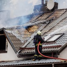 Ugnis įsisuko į gruziniško maisto užeigą pakaunėje: yra nukentėjusių