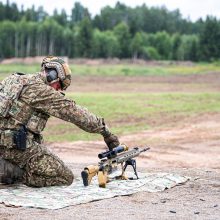 Kovinio šaudymo pratyboms Šiaurės Lietuvoje atnaujinta Strazdų šaudykla