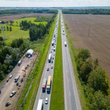 Iškalbinga įžanga į besibaigiančios vasaros savaitgalį: pakaunėje susidūrė aštuoni automobiliai