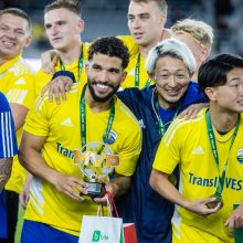 LFF taurės trofėjų iškėlė „TransInvest“