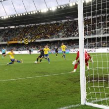 LFF taurės trofėjų iškėlė „TransInvest“