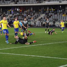 LFF taurės trofėjų iškėlė „TransInvest“