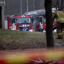 Gaisras Vilniaus daugiabutyje: nukentėjo penki žmonės, viename butų galėjo būti likęs vaikas
