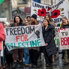 Kaune pražygiavo eitynės „Laisvė Palestinai“: nuo provokacijų saugojo pareigūnai