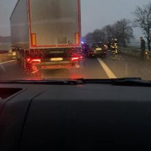 Slidus rytas: per du susidūrimus ties Rumšiškėmis nukentėjo ne tik 14 automobilių, bet ir žmonės