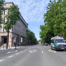 Kaunas alsuoja krepšinio ritmu: sirgaliai užplūdo Laisvės alėją