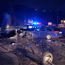 Aiškėja avarijos Lapių kelyje aplinkybės: į gydymo įstaigą pristatytos visos vairuotojos