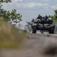 Karas: Rusija aneksuoja Mariupolį – dalija rusiškus pasus