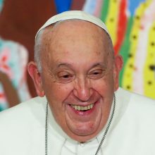 Dėl karščiavimo laisvą dieną pasiėmęs popiežius grįžta prie darbų
