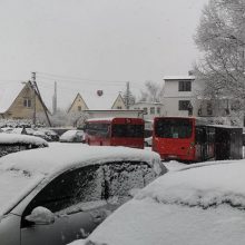 Kauno keliai – vėl tragiški: viešasis transportas gali vėluoti ir valandą 