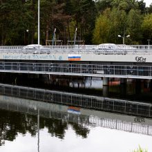 Grigiškėse – nerimas dėl provokacijos: naktį pripiešta daugybė Rusijos vėliavų