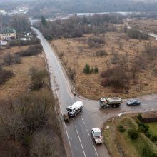 Vilniuje, Lentvario gatvėje, kilusi vandentiekio avarija sutvarkyta, eismas atnaujintas